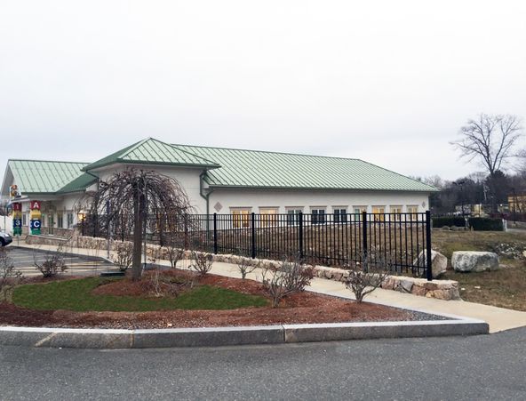 350 E Main St, Milford, MA 01757
